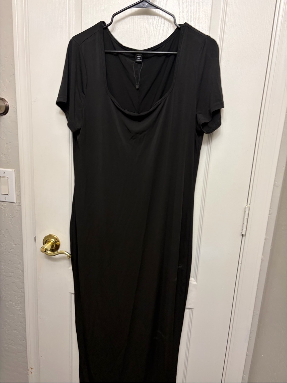 SHEIN Black Short-Sleeve Maxi Dress with Draped Scoop Neck